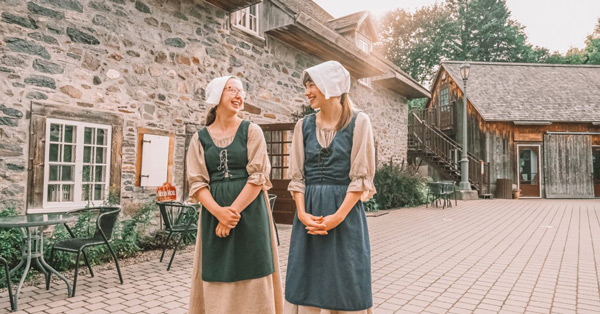  2 filles acadiennes